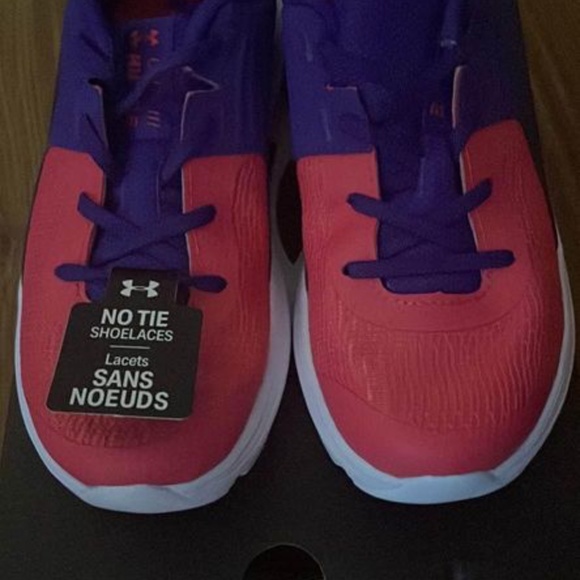 BRAND NEW girl under armour gps outhustle print shoes size 2Y (no tie shoelaces) - Picture 4 of 7